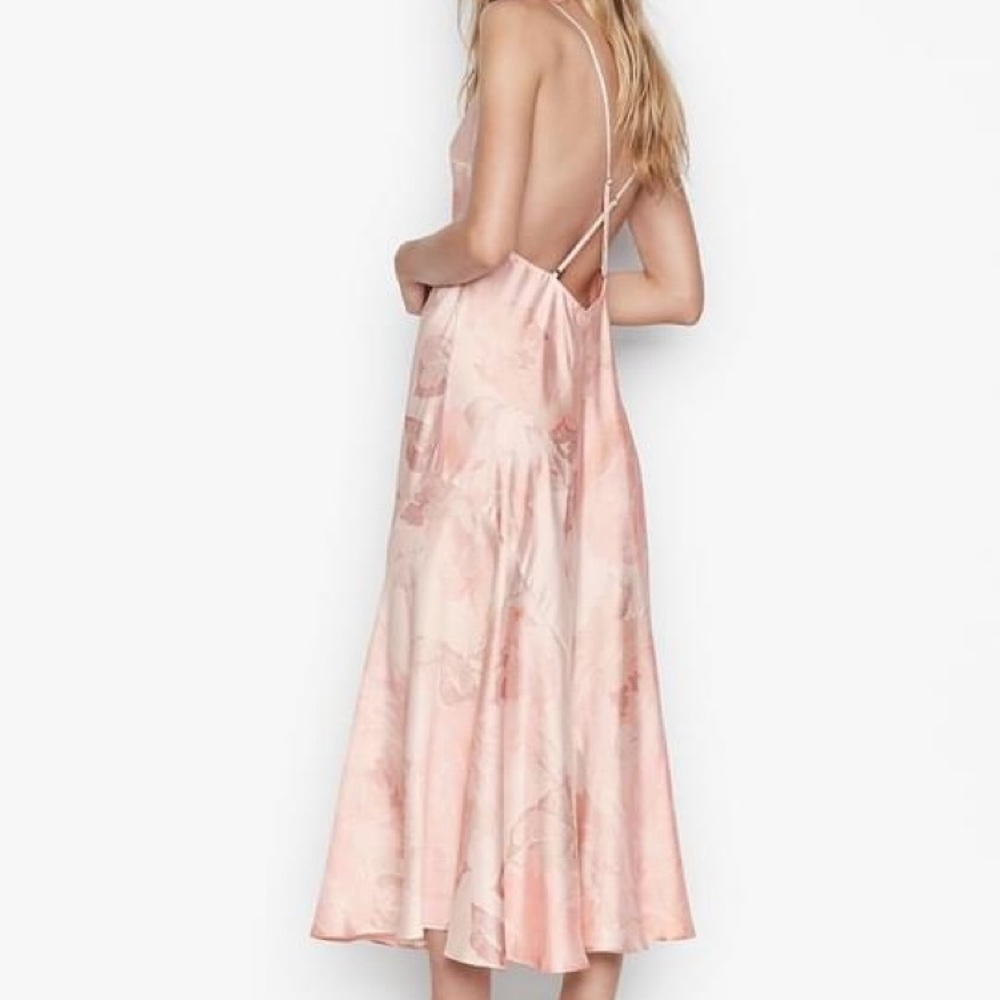 VS satin pink slip